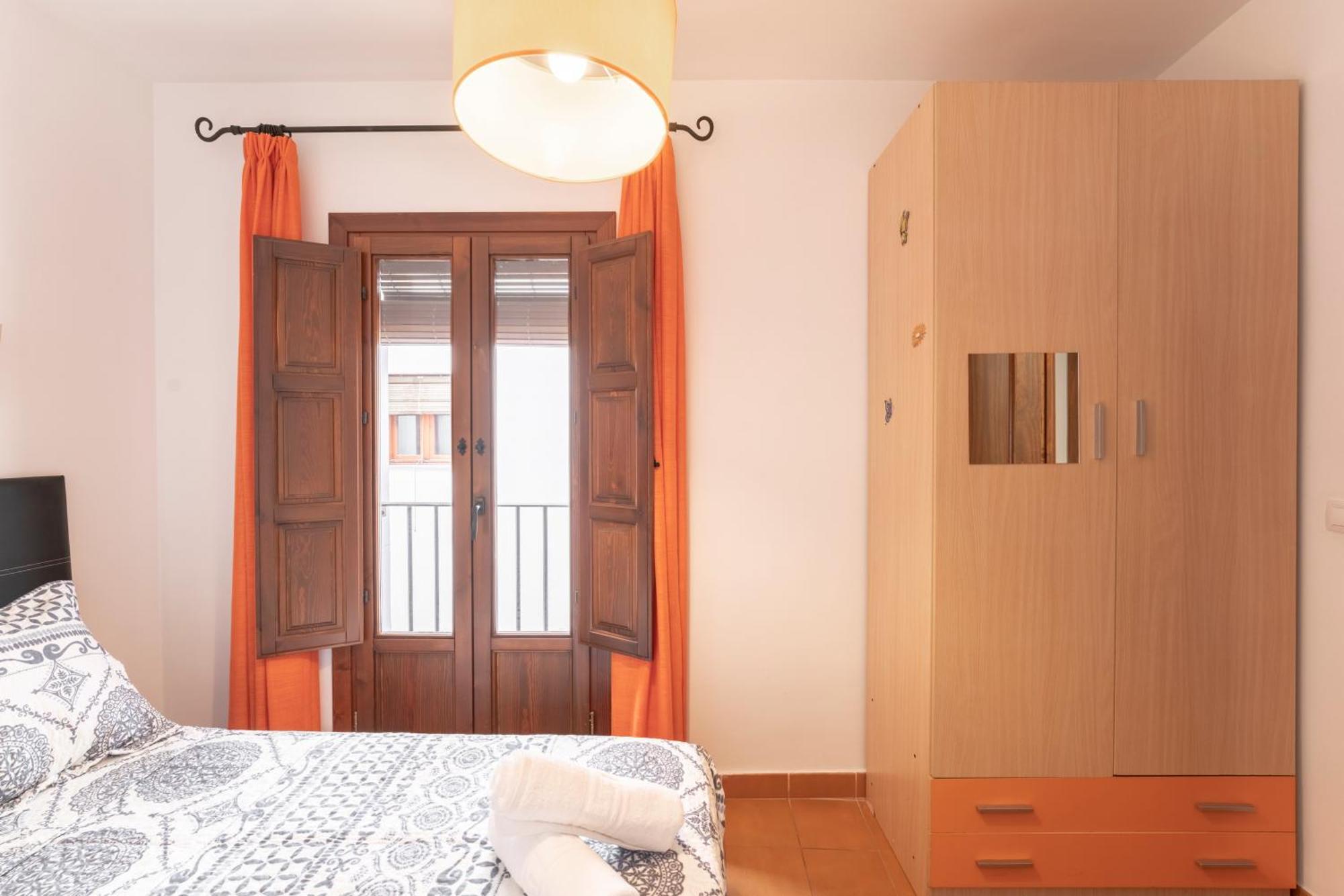 Elvira 60 Homes Granada Room photo